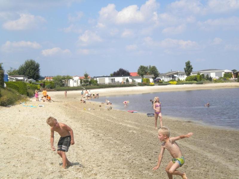Stacaravan Huren In Het Hart Van Bosrijk Drenthe Op Recreatiepark De Tien Heugten Schoonloo Eksteriør bilde
